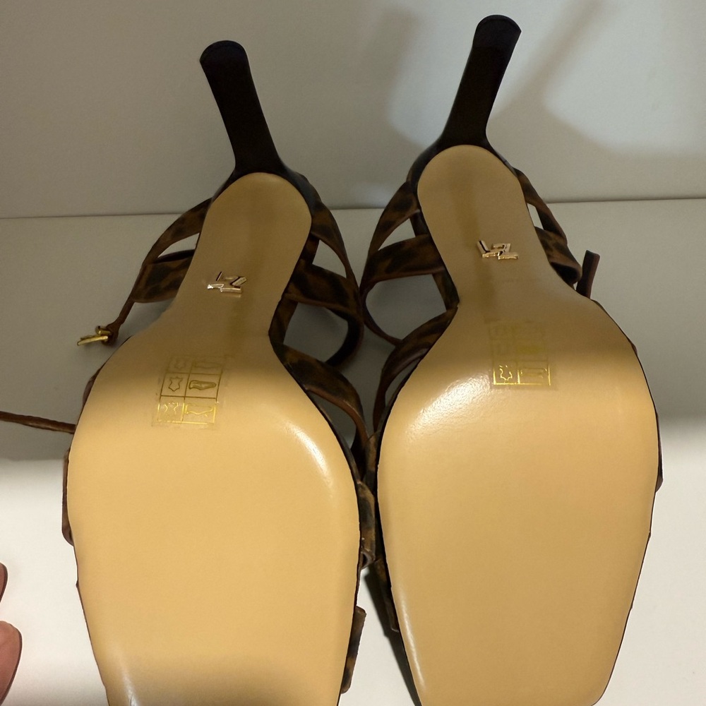 Lola Cruz Leopard Print Suede Heeled Sandals — Size 8 — Brand New — No Box - Picture 8 of 9